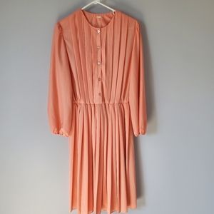 Vintage long sleeve pleated dress